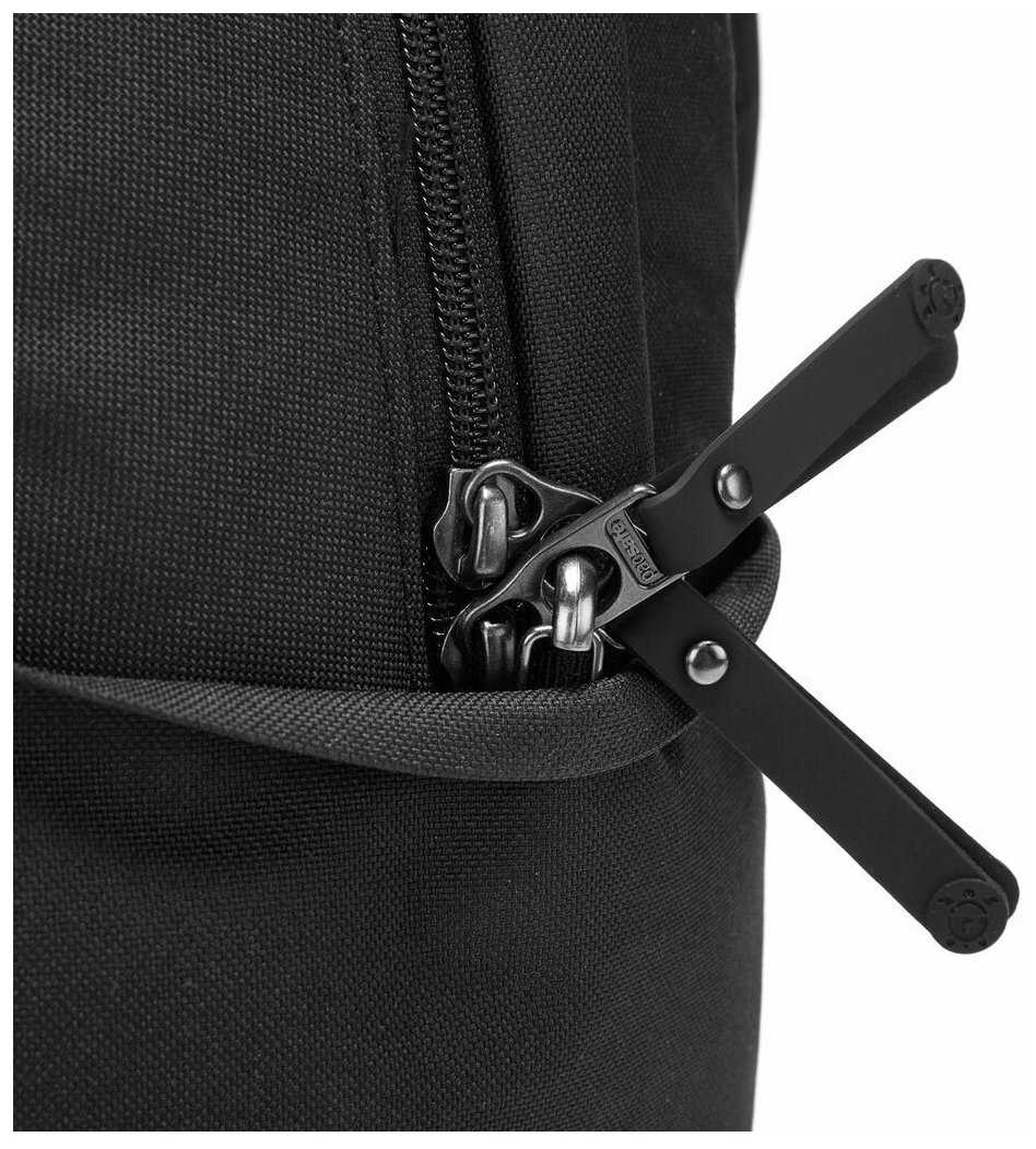 Городской рюкзак PacSafe Go 15L фотография 9