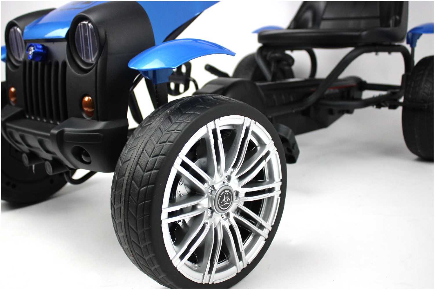 Веломобиль RiverToys C222CC фотография 7