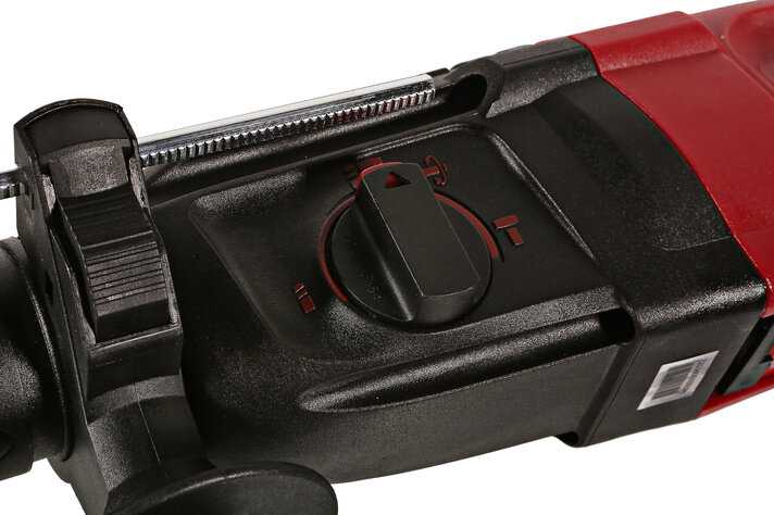 Перфоратор Энергомаш Гарант ПР1-920 (920 Вт) фотография 11