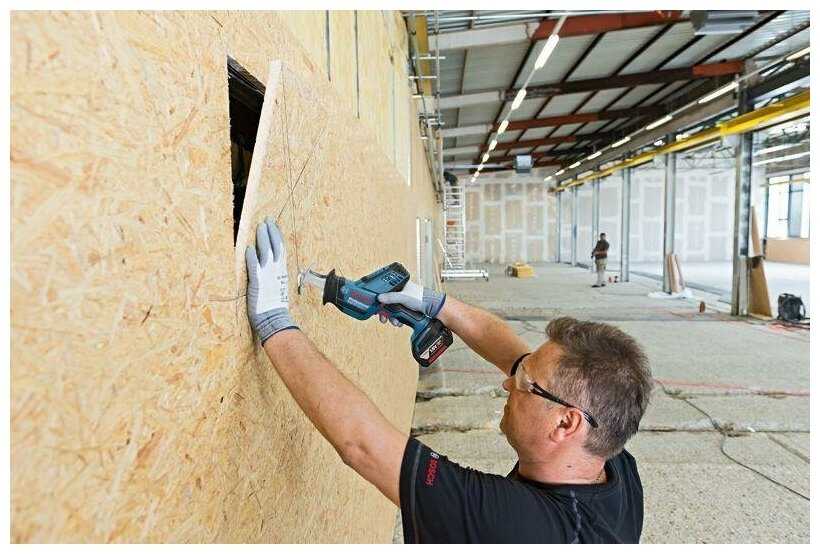Аккумуляторная пила BOSCH GSA 18 V-LI C (0.601.6A5.002) фотография 4