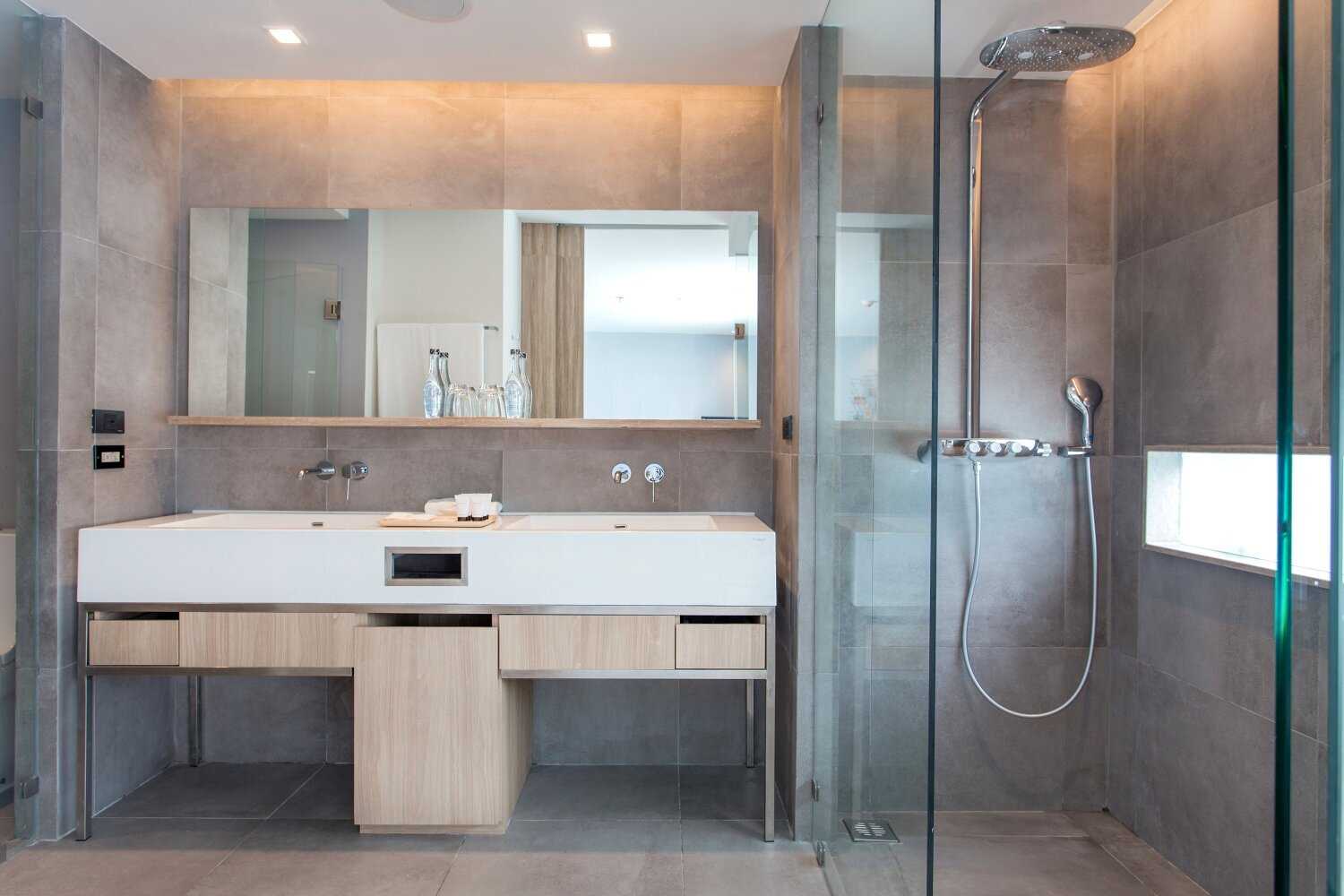 Смеситель для раковины Grohe Essence+ (19408001) фотография 21