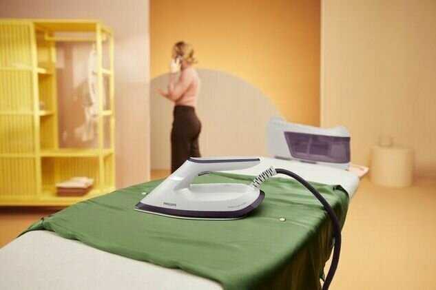 Парогенератор для одежды Philips PerfectCare 6000 (PSG6020/30) фотография 5