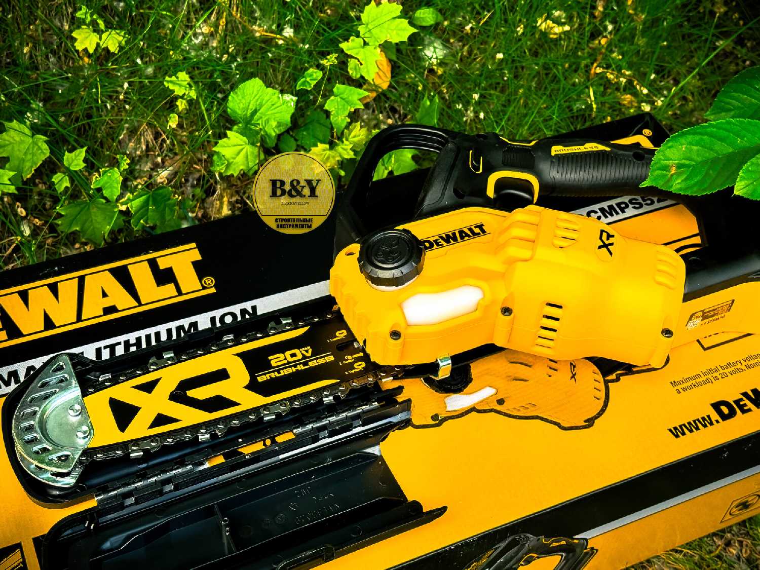 Аккумуляторная пила DeWALT Цепная пила (DCMPS520N) фотография 8