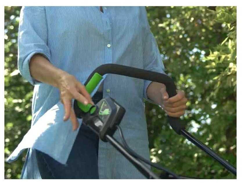 Аккумуляторная газонокосилка Greenworks G24X2LM41 (2512607) фотография 10