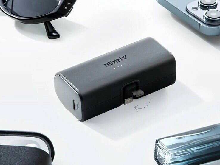 Внешний аккумулятор Anker Built-in Lightning Connector (621) фотография 5