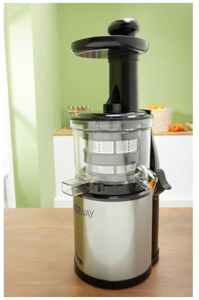 Соковыжималка шнековая Gorenje JC4800VWY 200Вт фотография 32