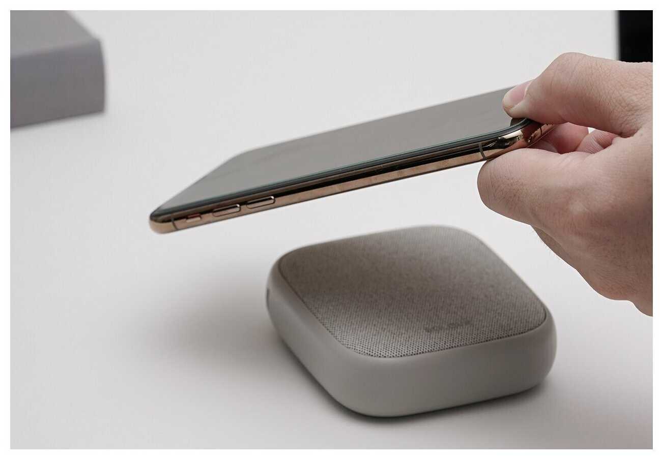 Внешний аккумулятор Xiaomi SOLOVE Wireless Charger 10000mAh (W5) фотография 1