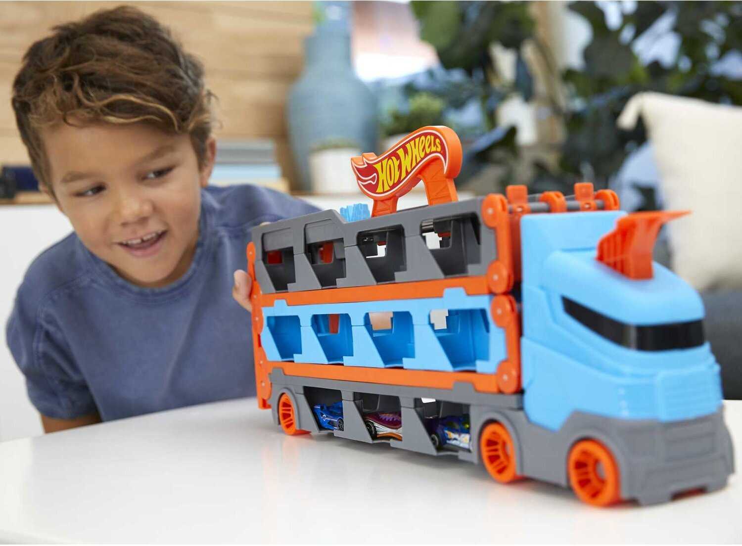 Трек Hot Wheels Сити Грузовик-автотрек (GVG37) фотография 13