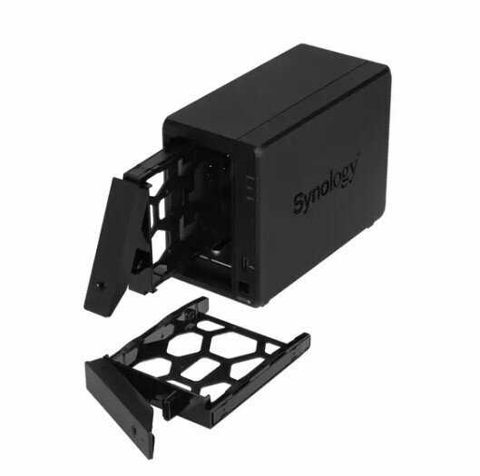 Сетевое хранилище Synology DS723+ фотография 9