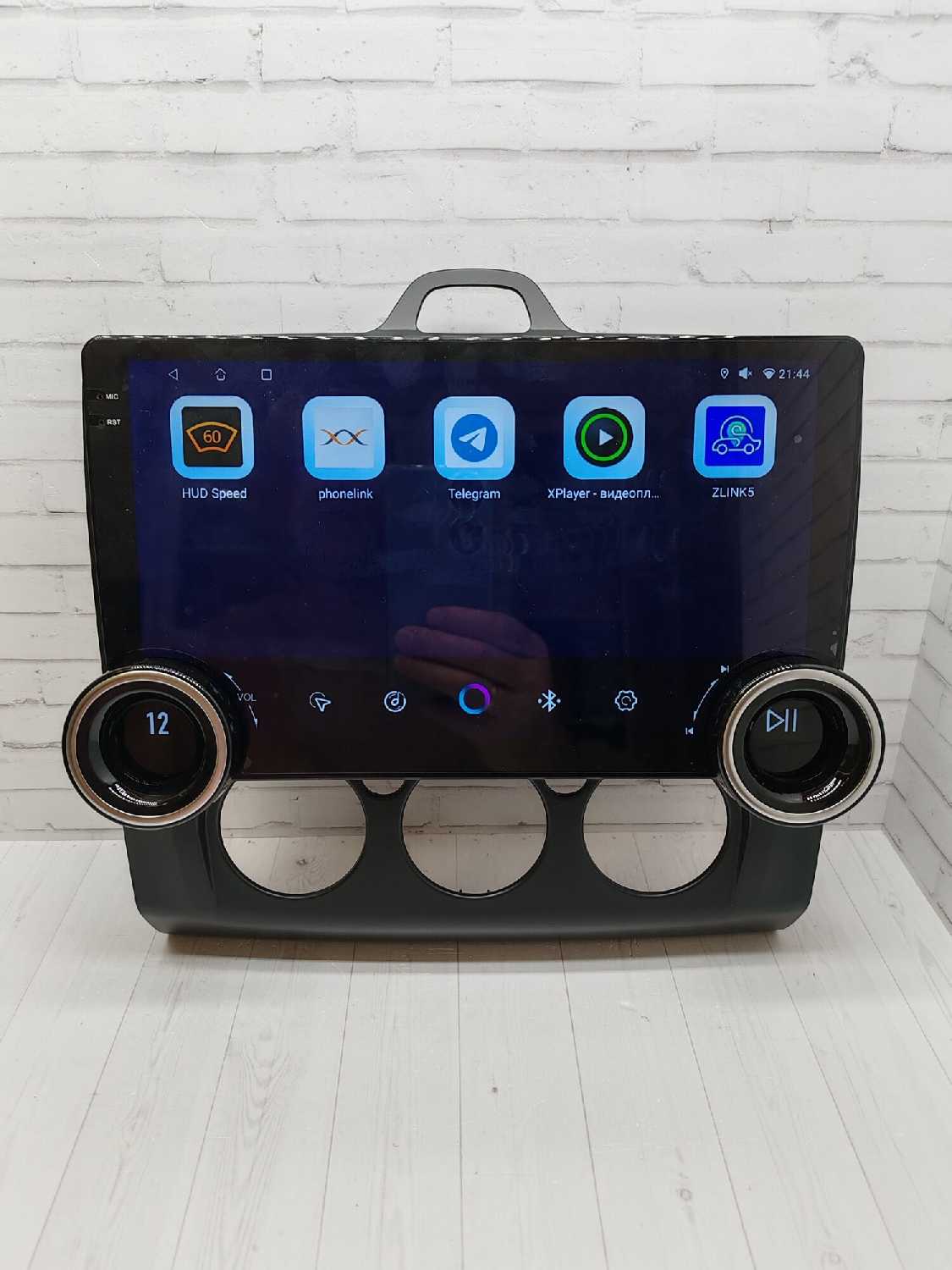 Магнитола с крутилками андроид 13, QLED экран 10', WiFi, GPS, USB, Блютуз, Кулер охлаждения, для Форд Фокус-2 (Ford Focus) 2005-2011г фотография 2