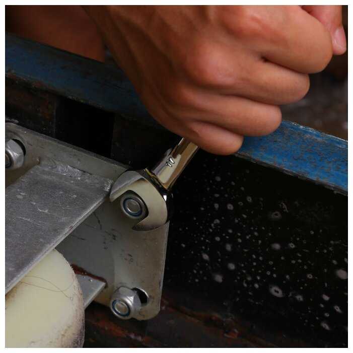 Ключи комбинированные трещоточные шарнирные в наборе DEKO RW02 8-17 мм, 6 предметов фотография 3