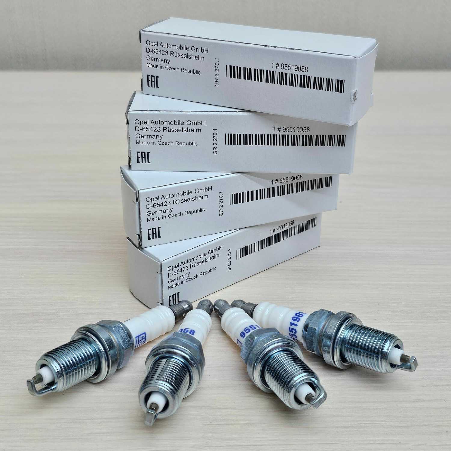 Свеча зажигания оригинальная для двигателей Z16XEP, Z16XE1, Z16XER, Z18XER, A16XER, A18XER Опель фотография 5