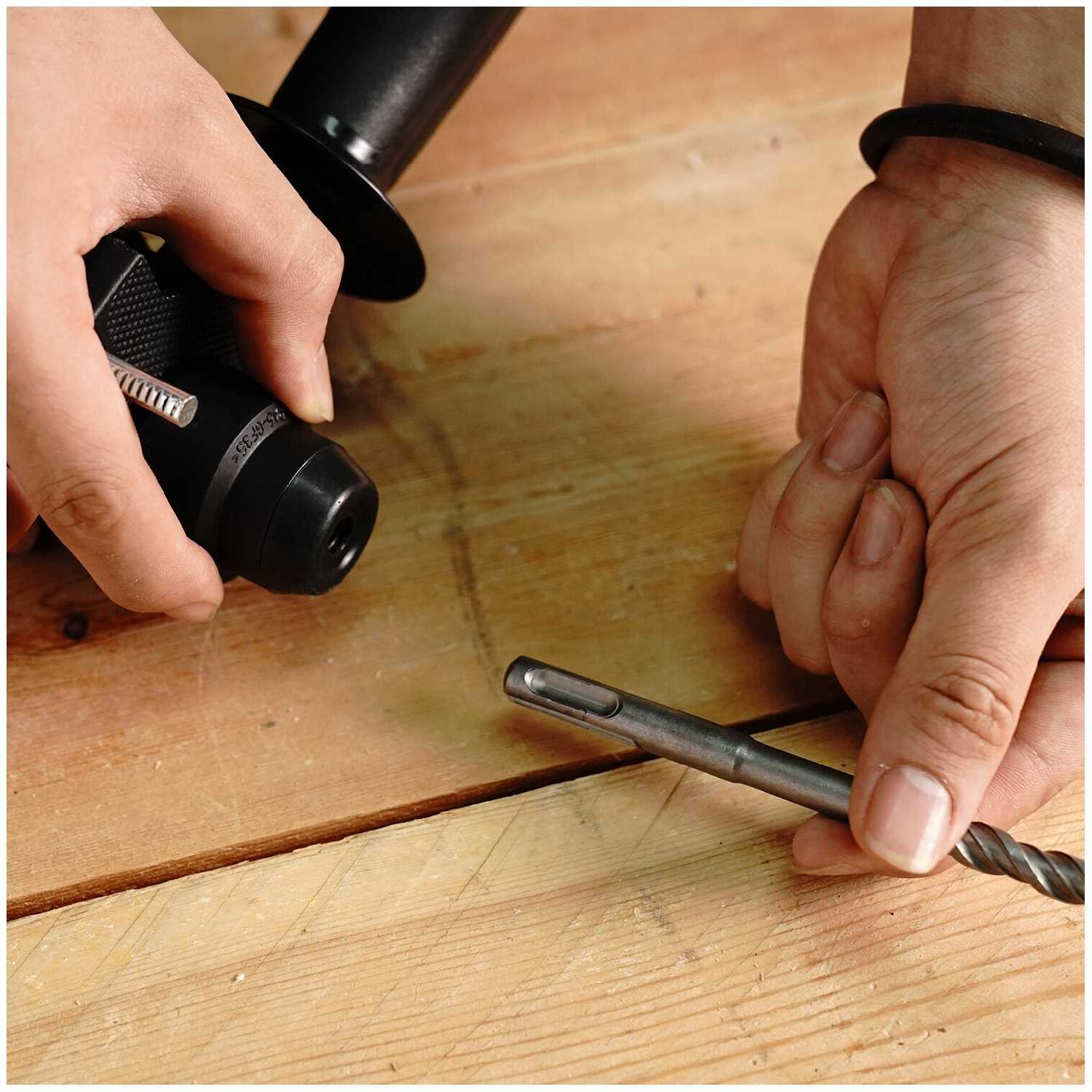 Перфоратор DEKO DKH950W (063-4122) фотография 14