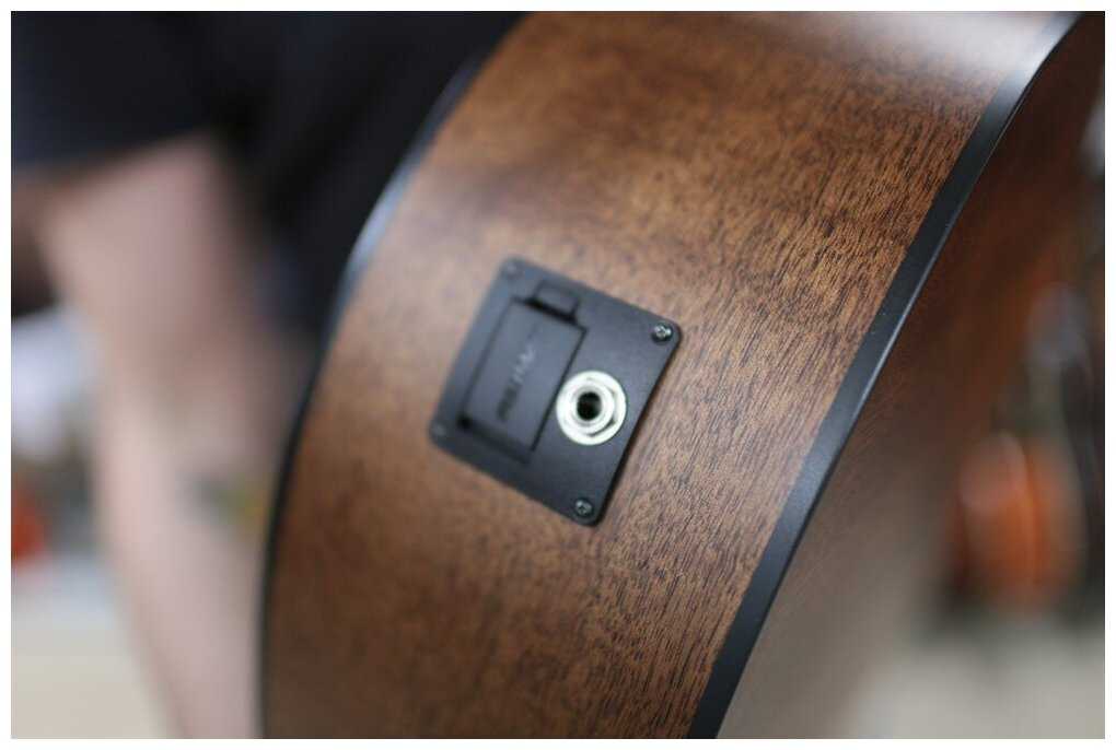 Cort SJB5F-NS электроакустическая с чехлом фотография 4