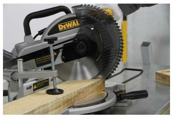 Торцовочная пила DeWALT DW714 фотография 13
