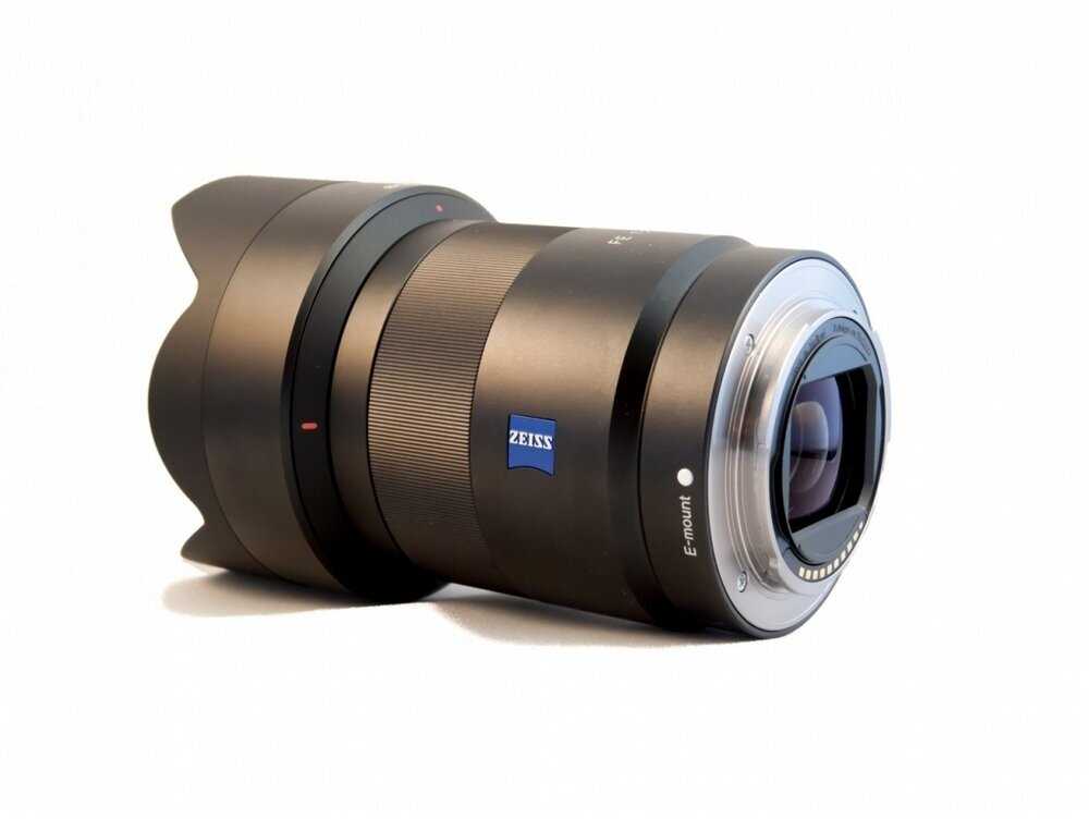 Объектив Sony Carl Zeiss Sonnar T 55mm f/1.8 ZA (SEL-55F18Z) фотография 17