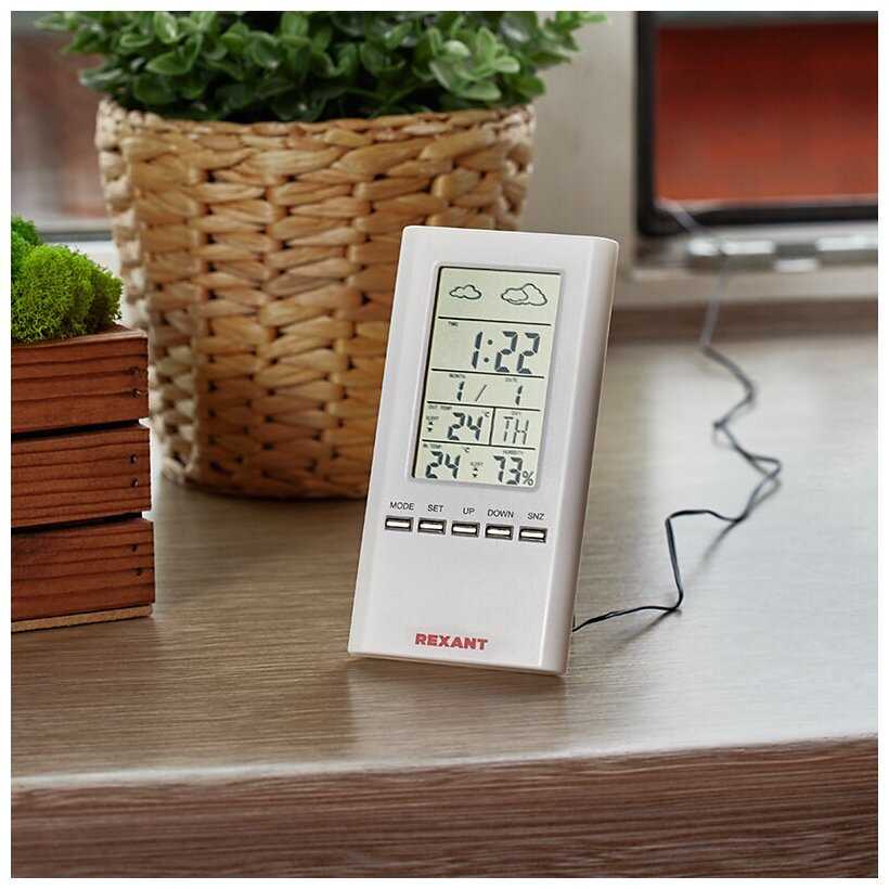 Метеостанция домашняя комнатно-уличная REXANT термометр датчик влажности будильник фотография 1