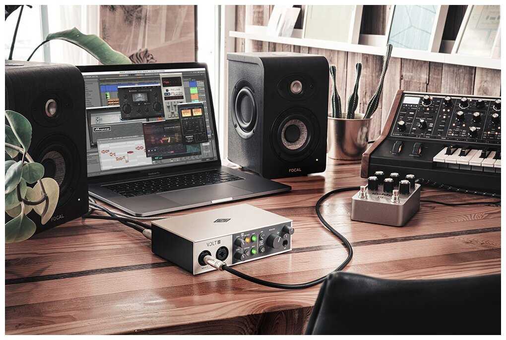 Аудиоинтерфейс Universal Audio VOLT 2 фотография 3