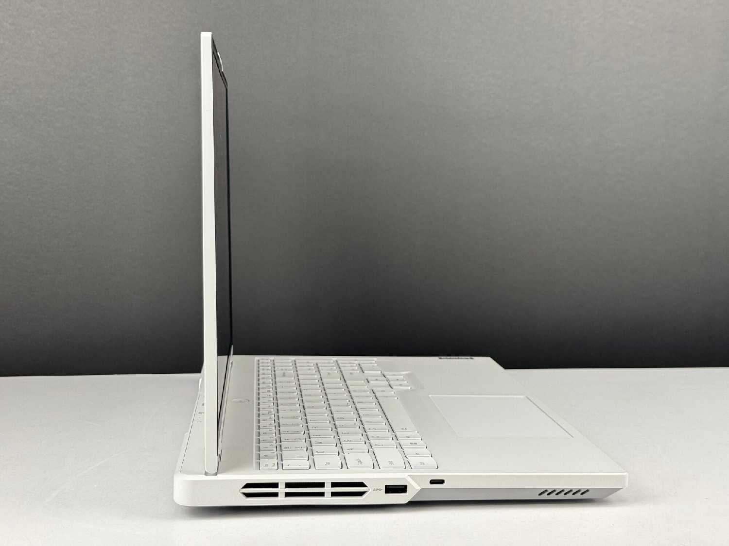 Ноутбук Lenovo Legion 5 Pro (R9000P) фотография 8